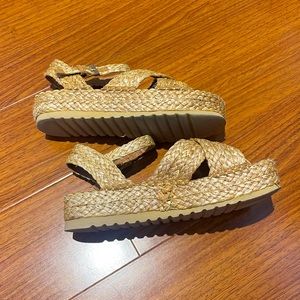 Matisse beach sandals